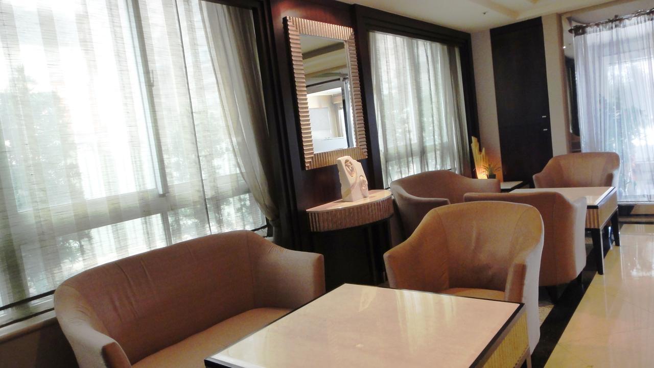 Nisus Hotel Tajpej Buitenkant foto
