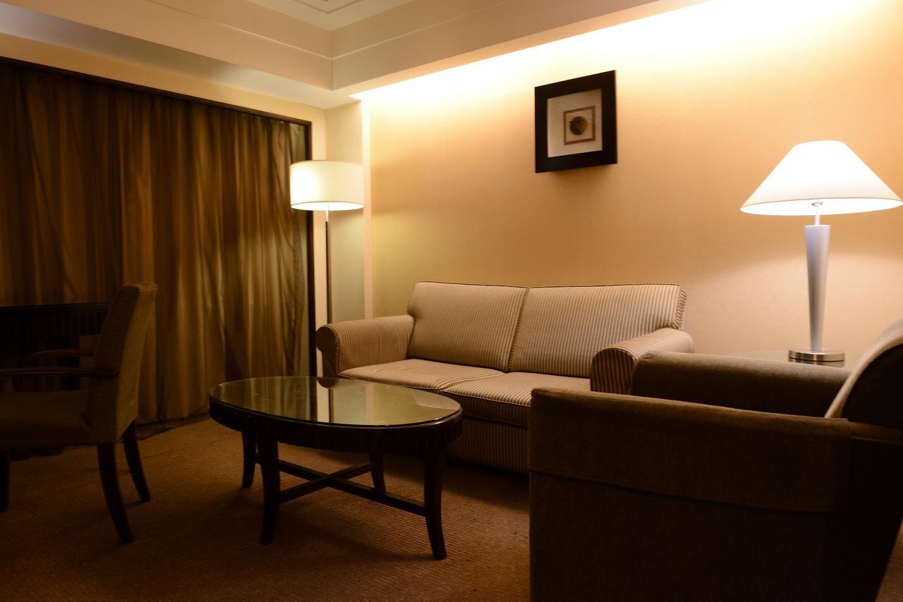 Nisus Hotel Tajpej Buitenkant foto