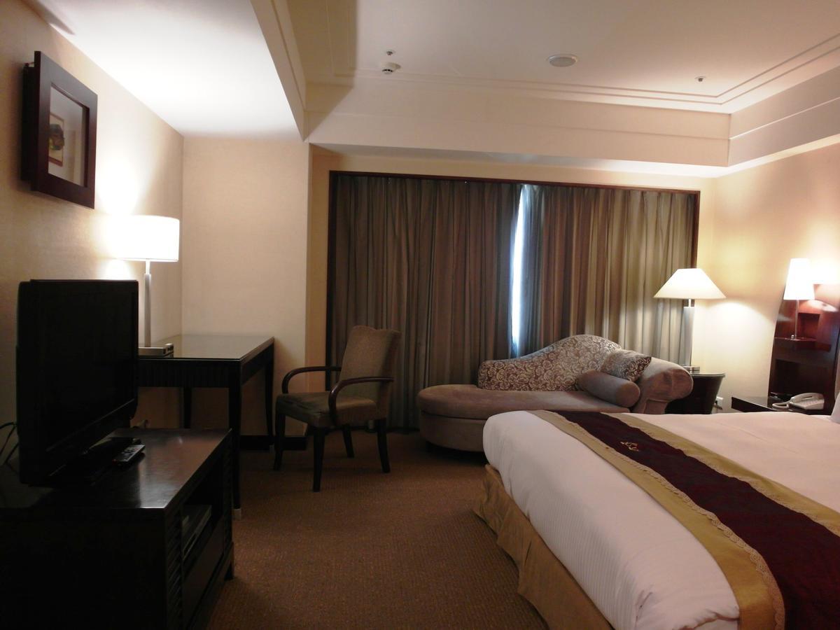 Nisus Hotel Tajpej Buitenkant foto